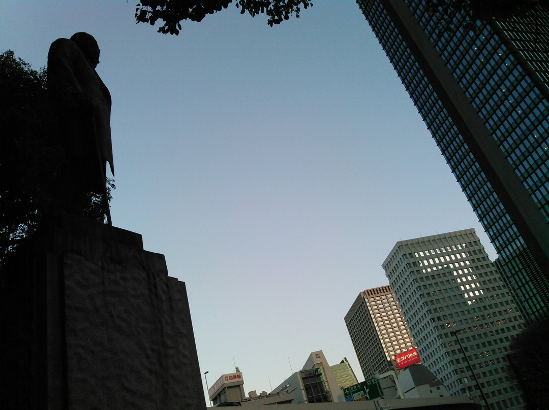Shibusawa Eiichi Monument-Otemachi必去景点