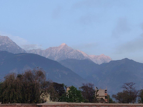 GK康年大酒店主图