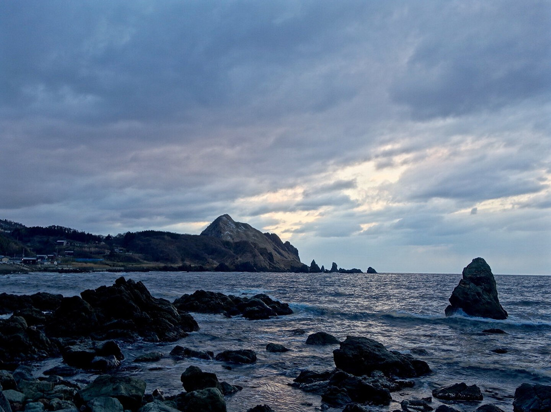 Futatsugame Beach景点图片