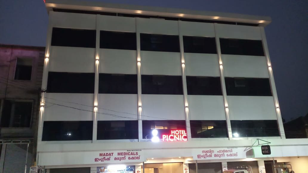 曼杰里野餐酒店主图