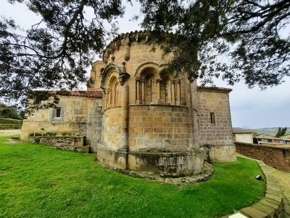 Iglesia De Santa Maria-Bareyo必去景点