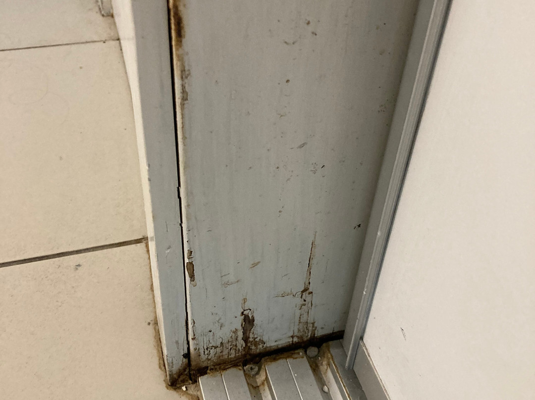 马瑞拿海滨酒店主图