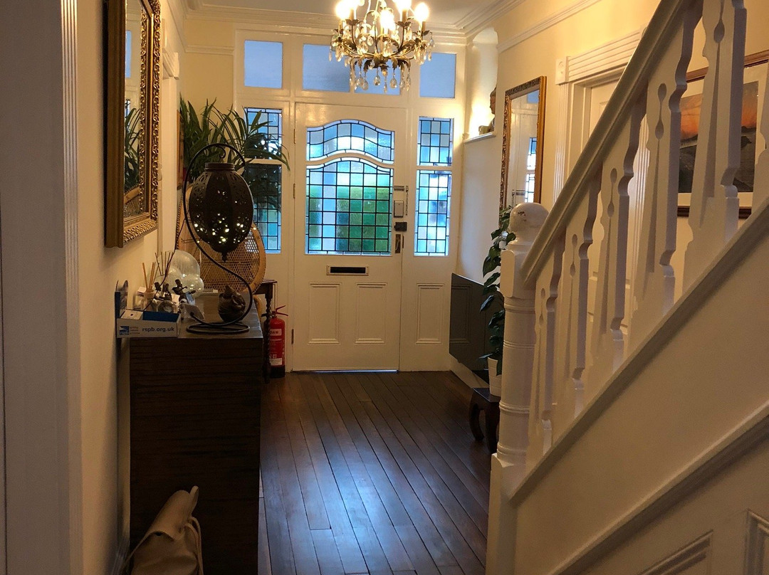 Westwood Guest House & Whole House Let主图