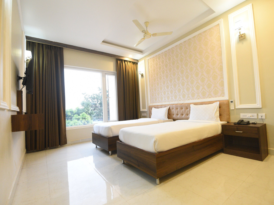 Nilay Residency主图