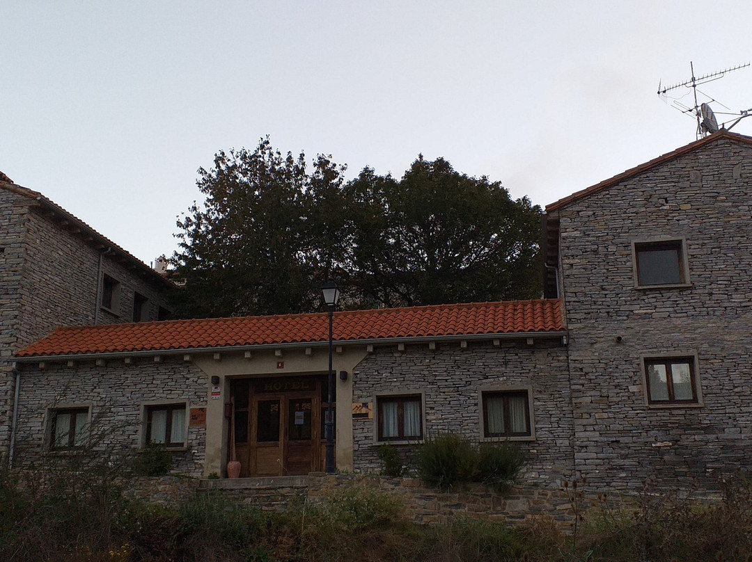 Hotel Rural Cerezos De Yangaus主图