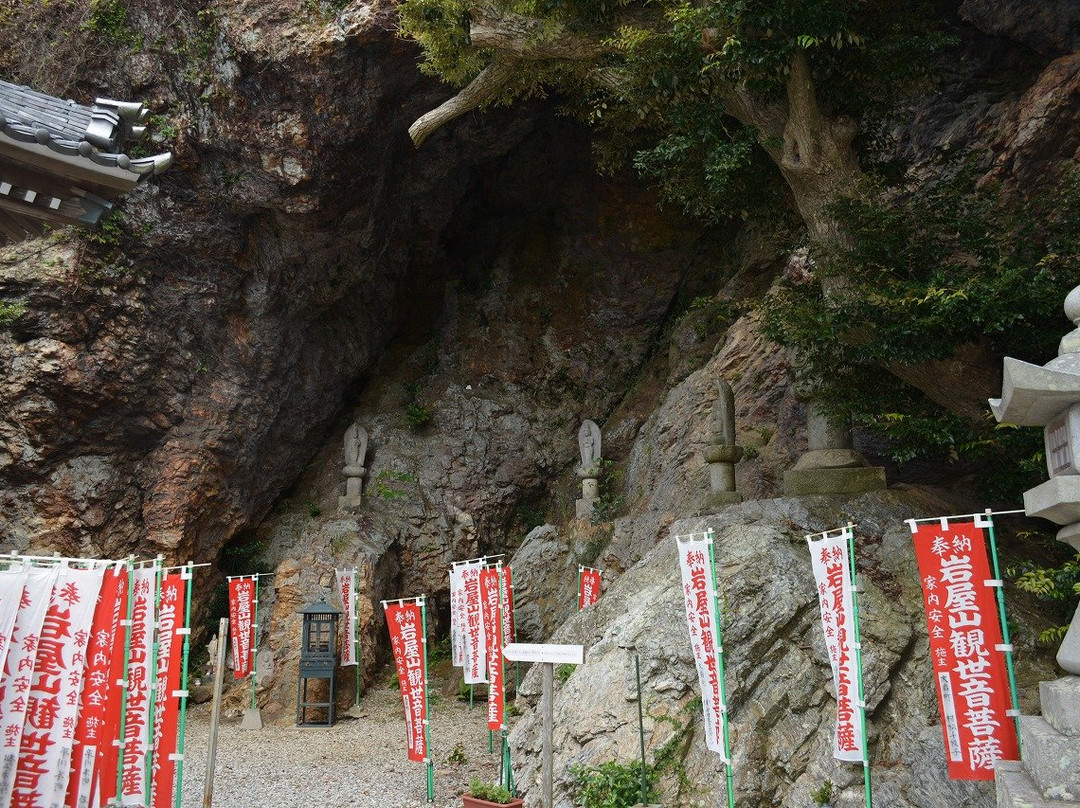 Iwaya Kannon-do Temple-丰桥市必去景点