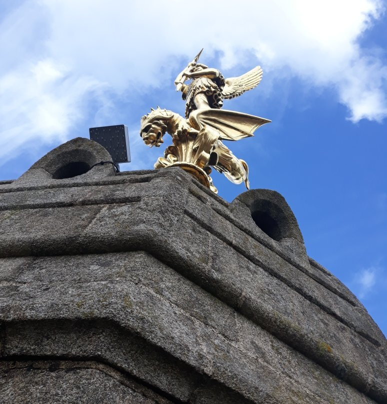 Eglise de St Michel-Saint-Michel-Mont-Mercure必去景点