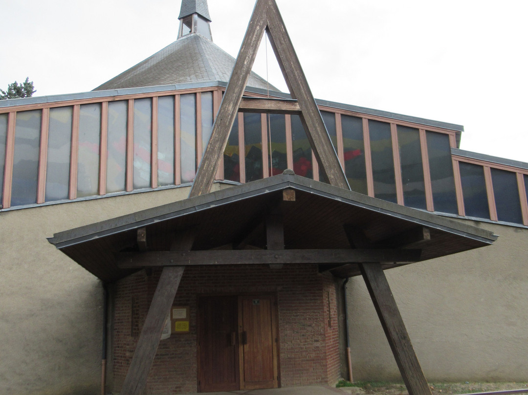Chapelle Notre-dame-des-chênes-Ermont必去景点