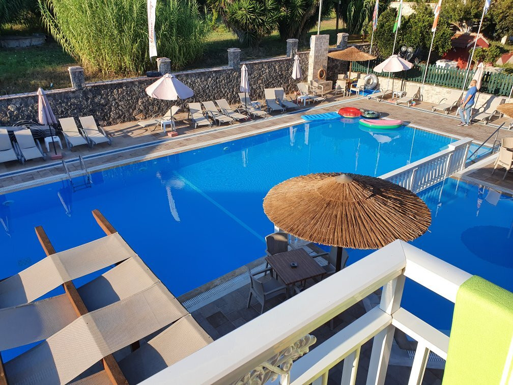 Nafsika and Dionyssos at Rainbow主图