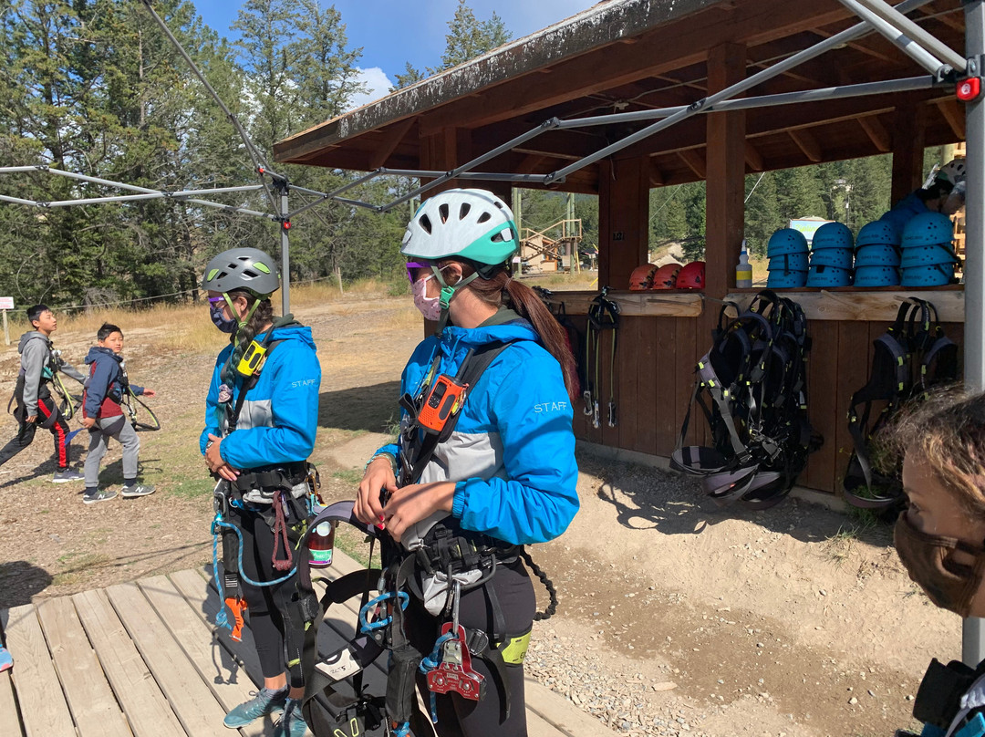 Valley Zipline Adventures景点图片