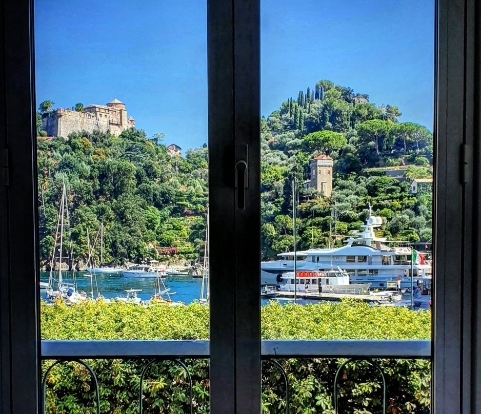 艾尔伯格那锡那里酒店主图