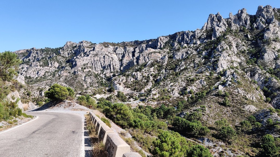 Costa Tropical Cycling-阿尔穆涅卡尔必去景点