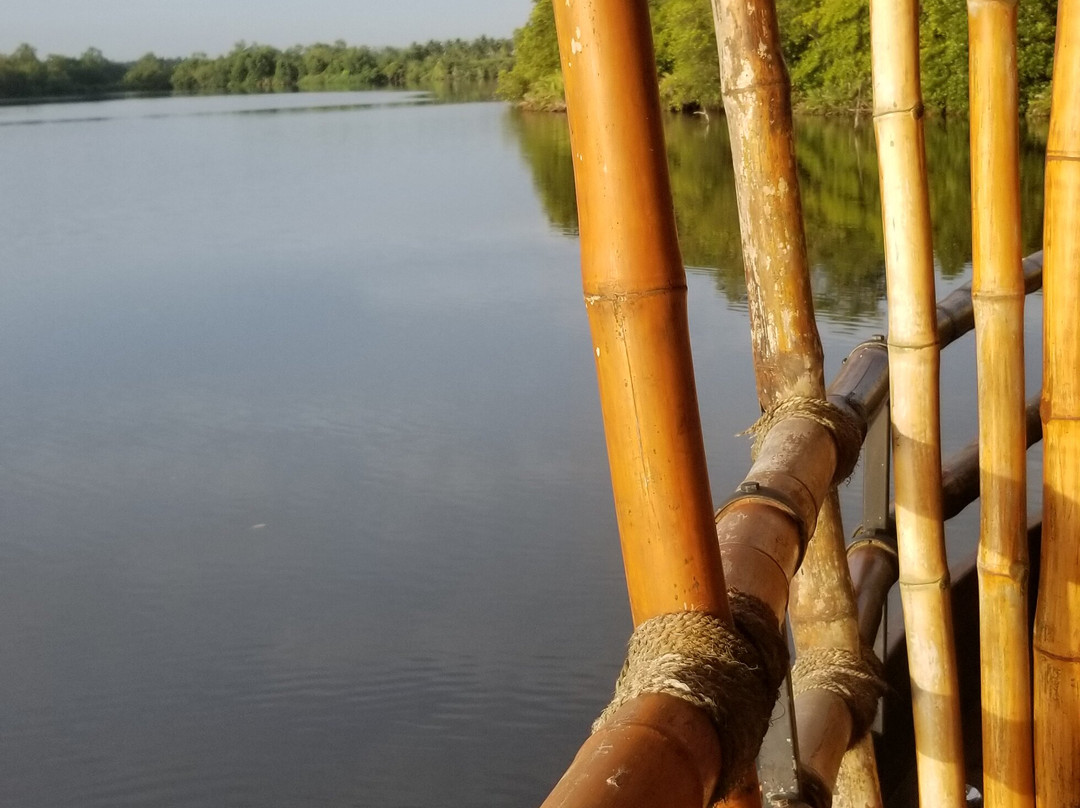 Yathra Houseboat主图