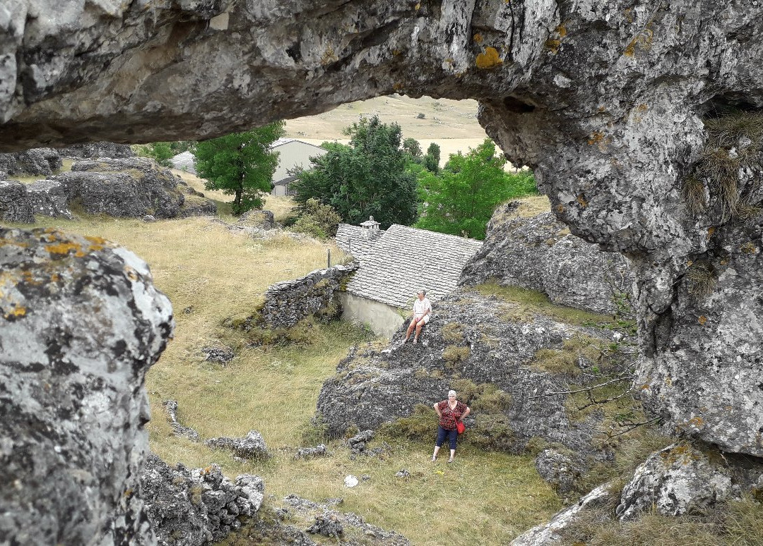 Chaos de Nimes-le-Vieux-Fraissinet-de-Fourques必去景点