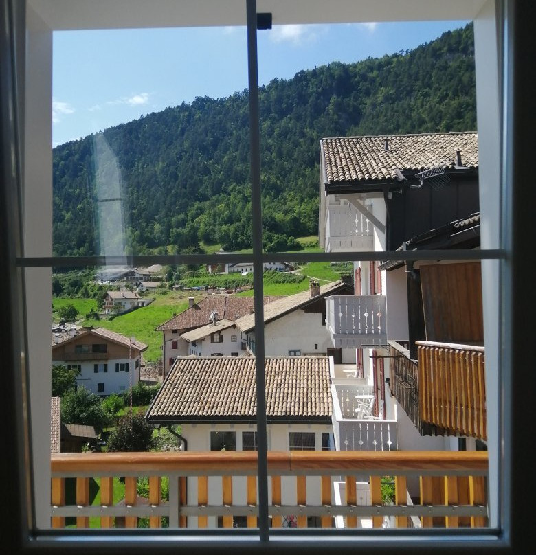 Hotel Zum Lowen-Post主图