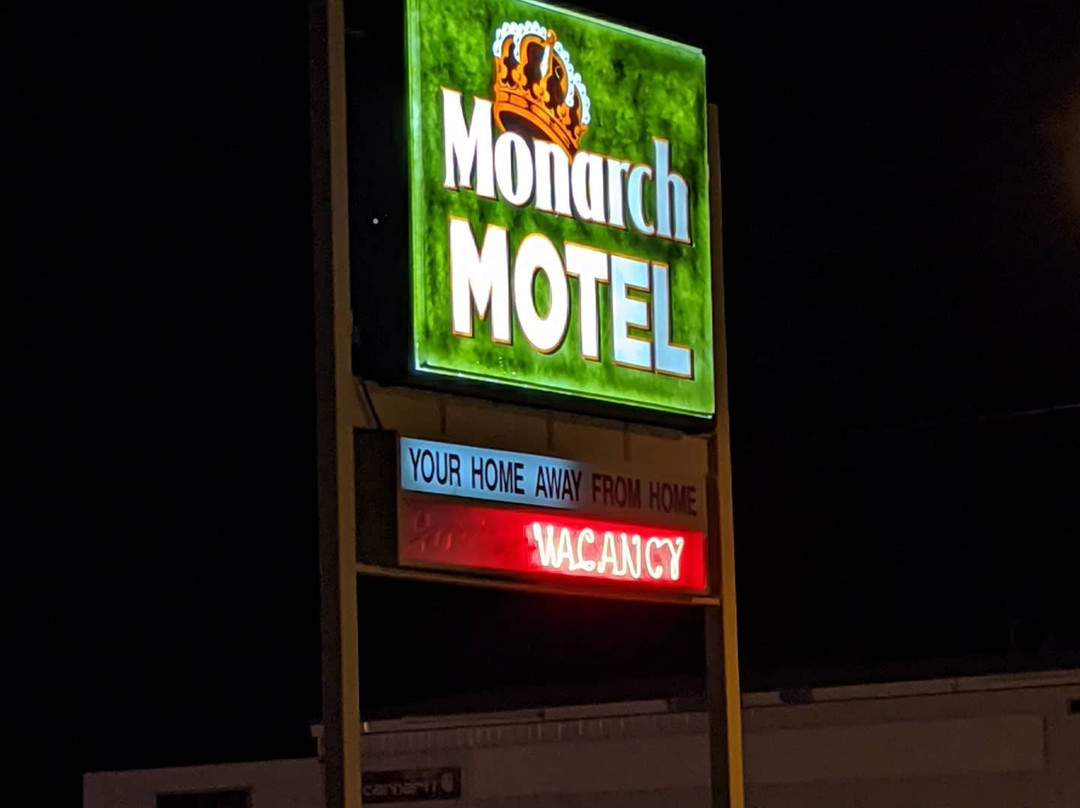 Monarch Motel主图