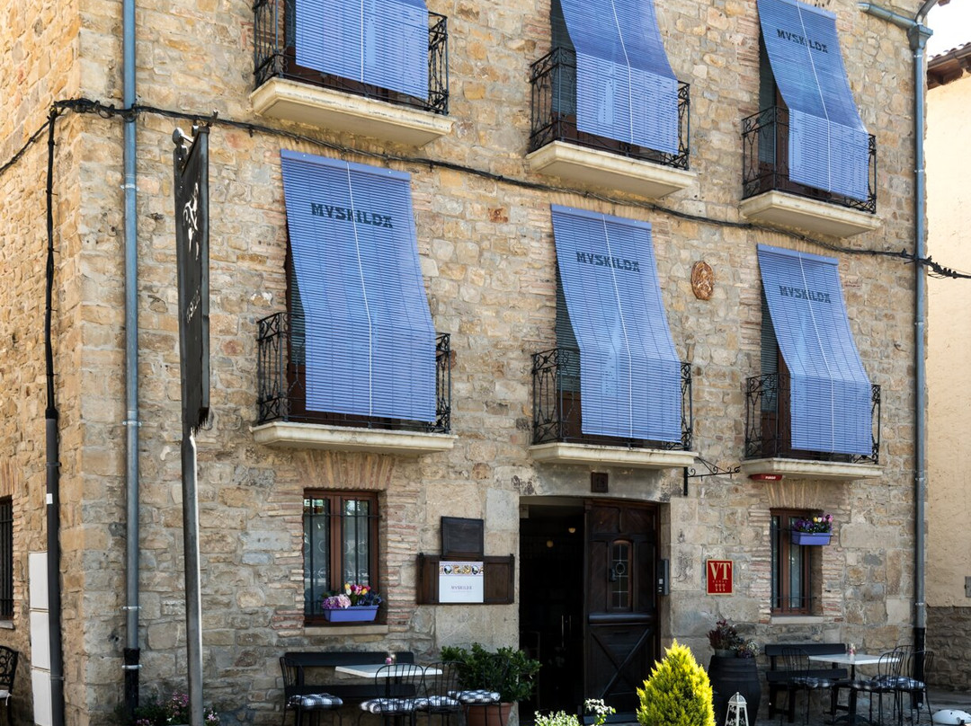 穆斯吉尔达乡村酒店主图