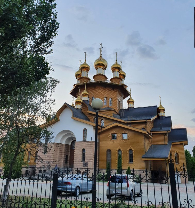 Church of the Holy Martyrs Faith景点图片