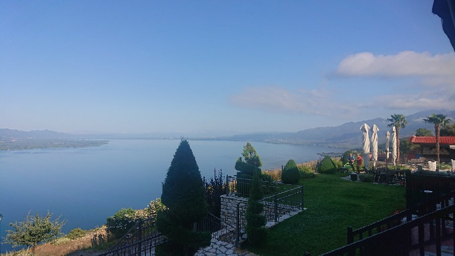Lake Trichonida景点图片