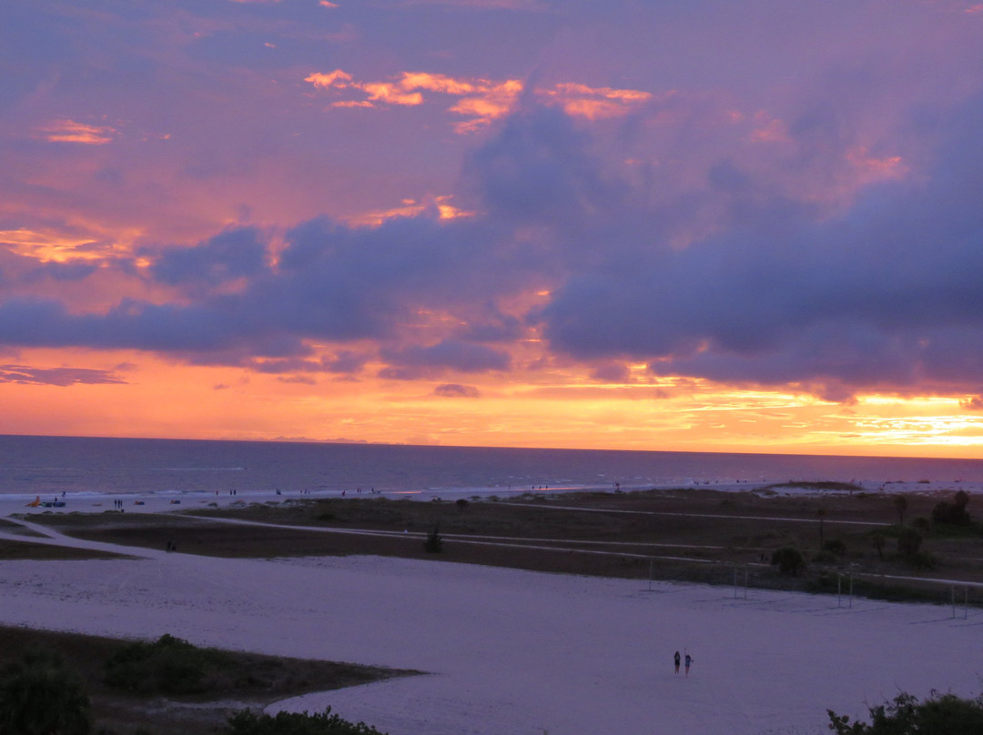 冲浪海滩度假酒店主图
