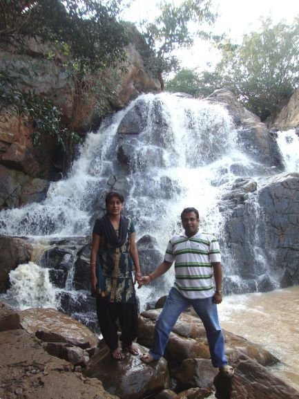 Sanaghagara Waterfall景点图片