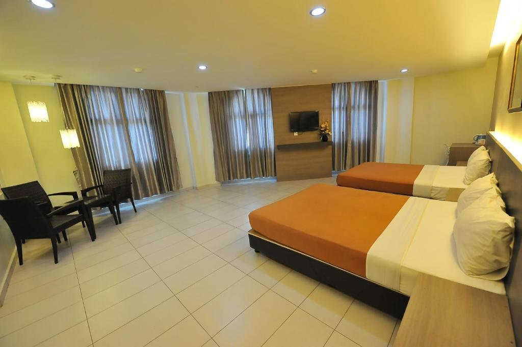 OYO 437 Hotel Suria Malaqa主图