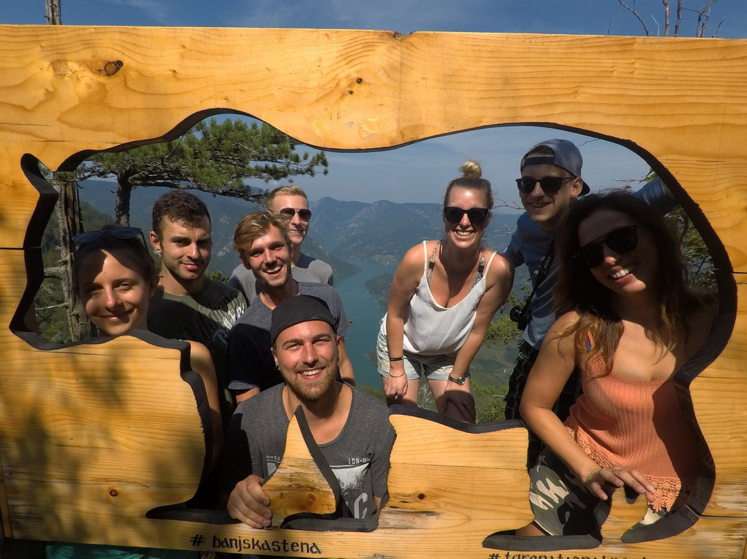Republik Tours