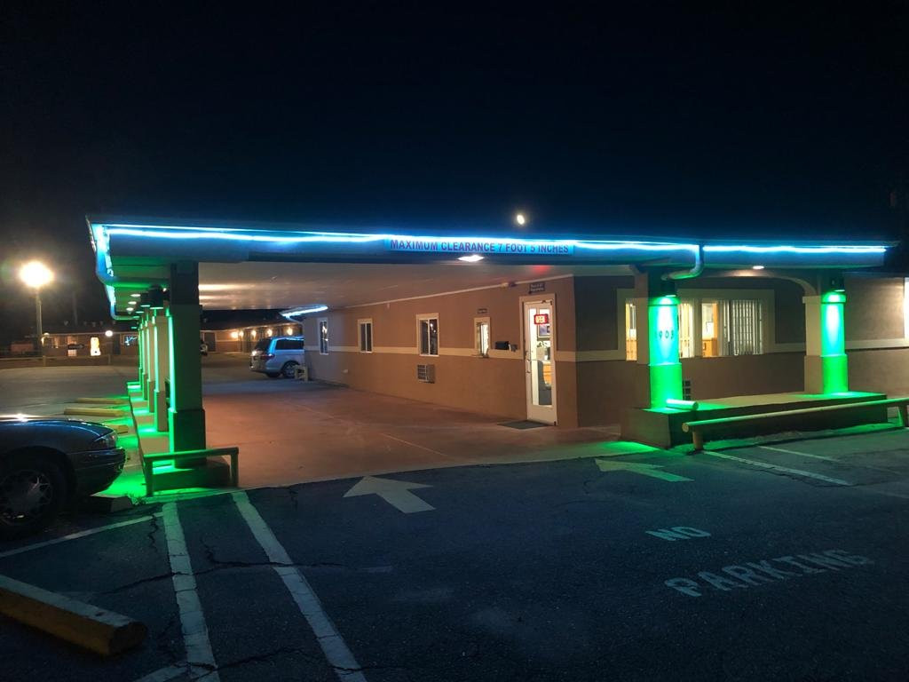 Evergreen Inn & RV主图