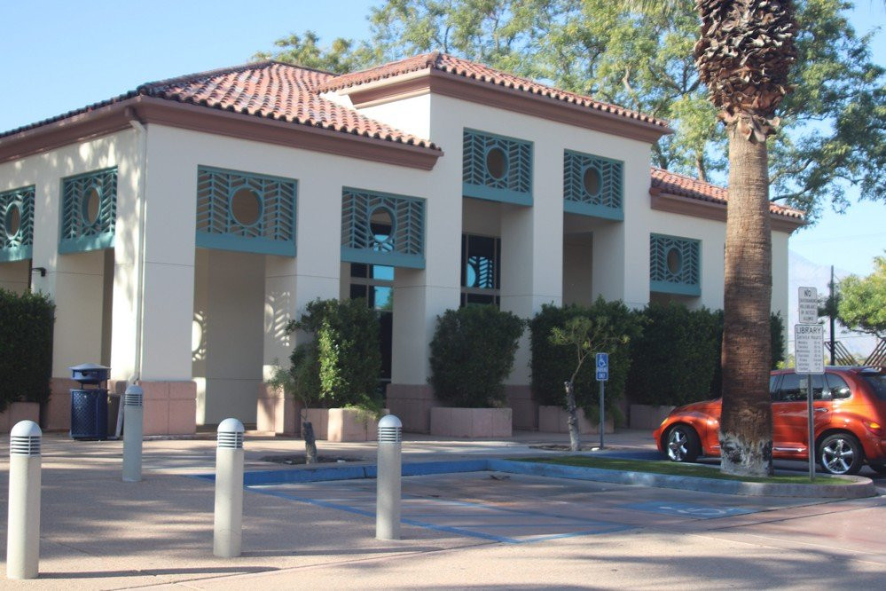Cathedral City Library-大教堂城必去景点