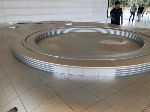 Apple Park Visitor Center-库柏蒂诺必去景点