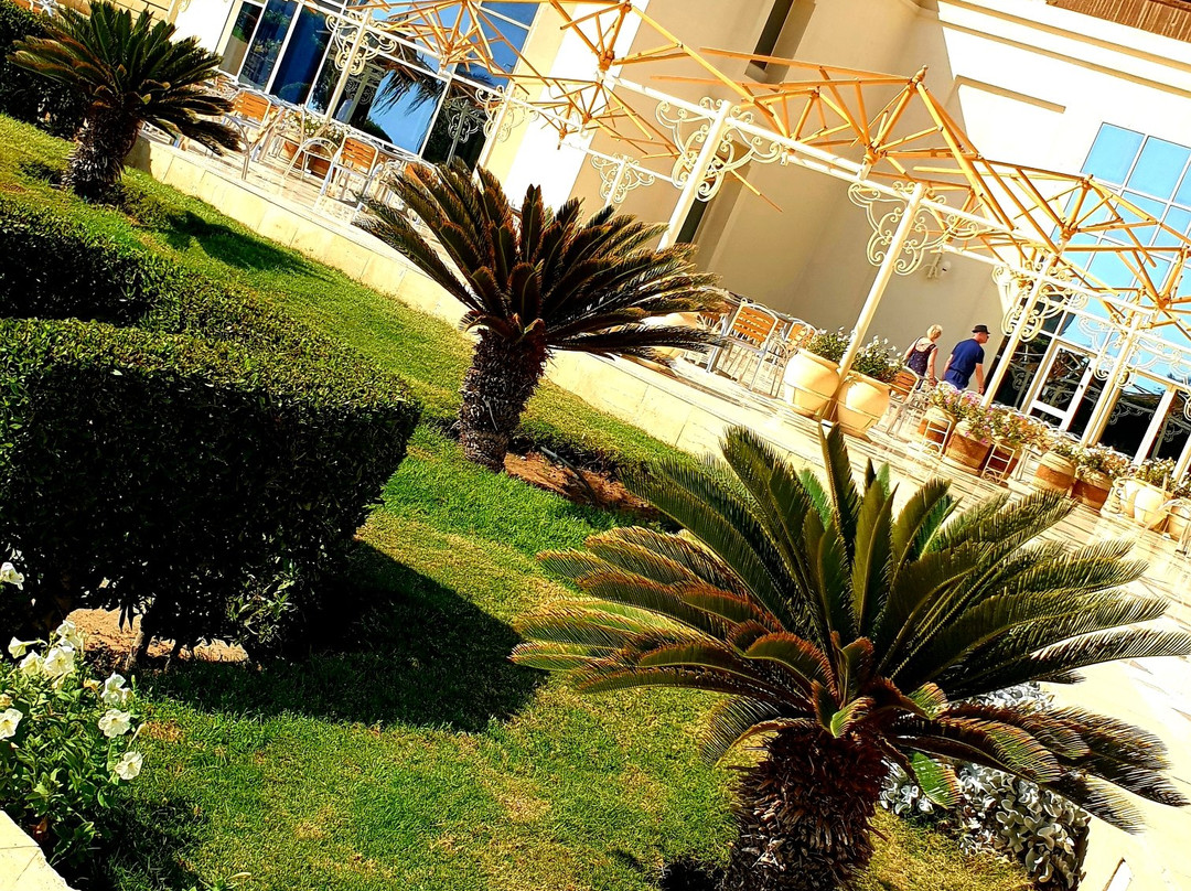 Serenity Beaches Resort主图