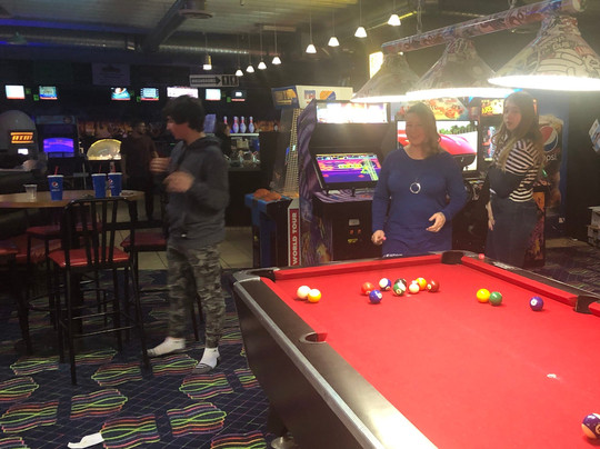 Bowling Stones 10-pin Entertainment center-大草原必去景点