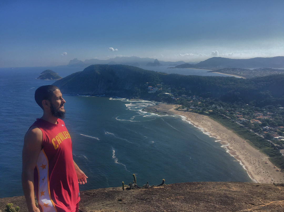 Costão de Itacoatiara景点图片