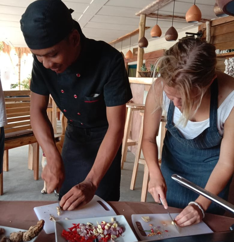 SELONG BELANAK COOKING CLASS-Selong Belanak必去景点