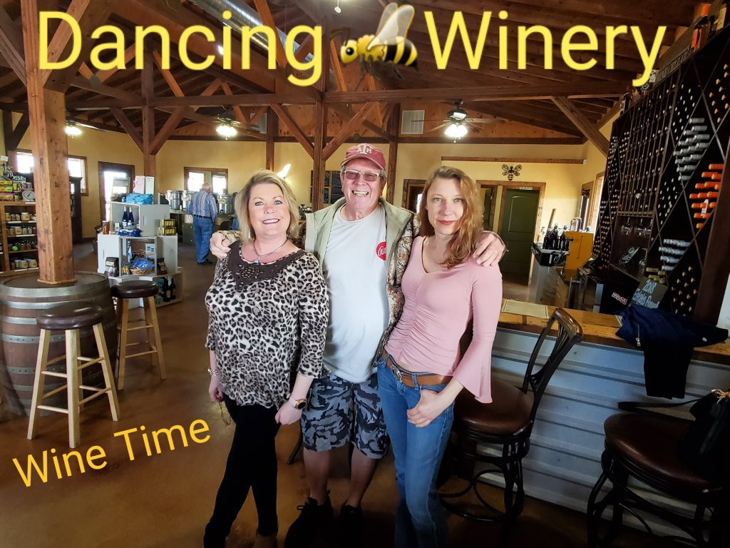 Dancing Bee Winery景点图片
