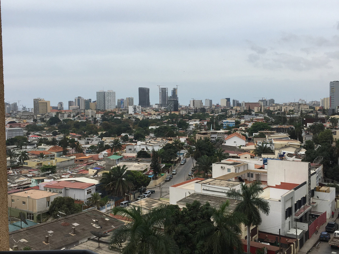 阿尔瓦拉德酒店主图