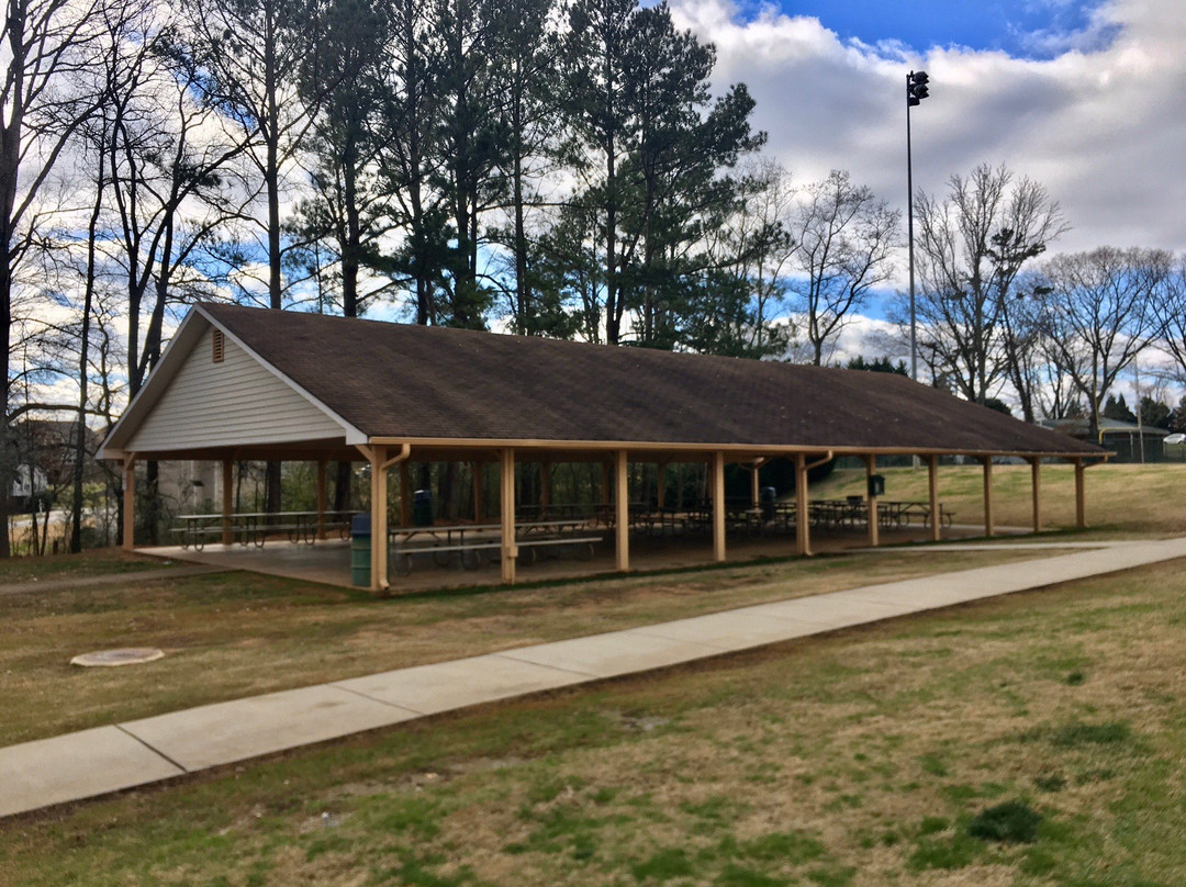 Midway Park-卡明必去景点