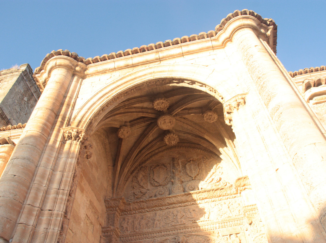 Iglesia de la Santa Trinidad景点图片