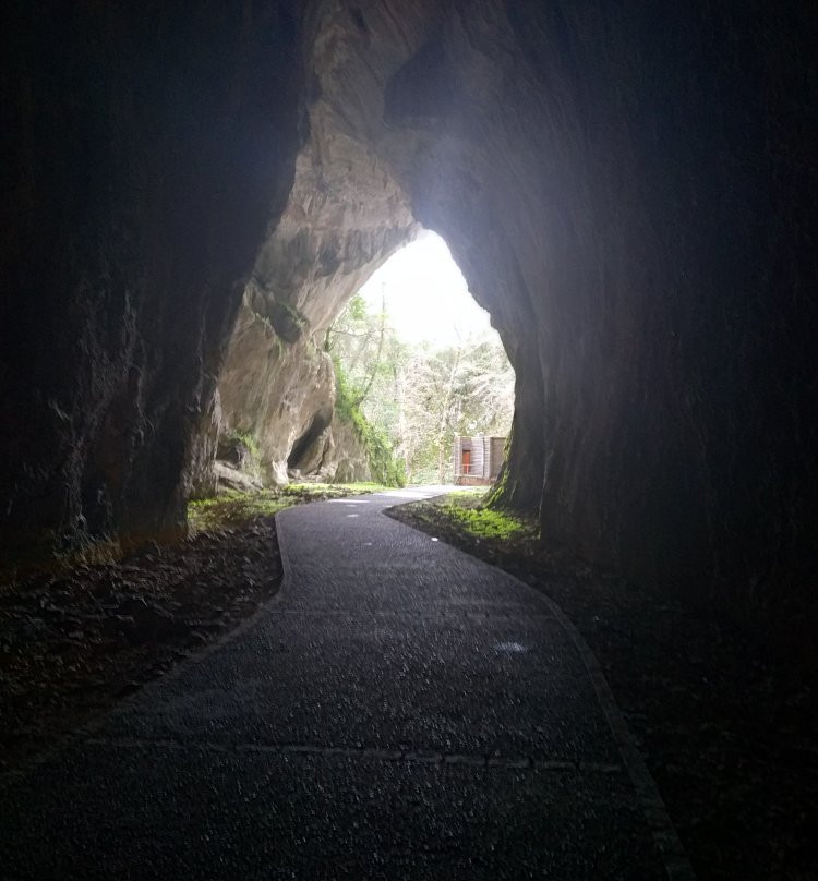 Cueva Cullalvera-Ramales de la Victoria必去景点