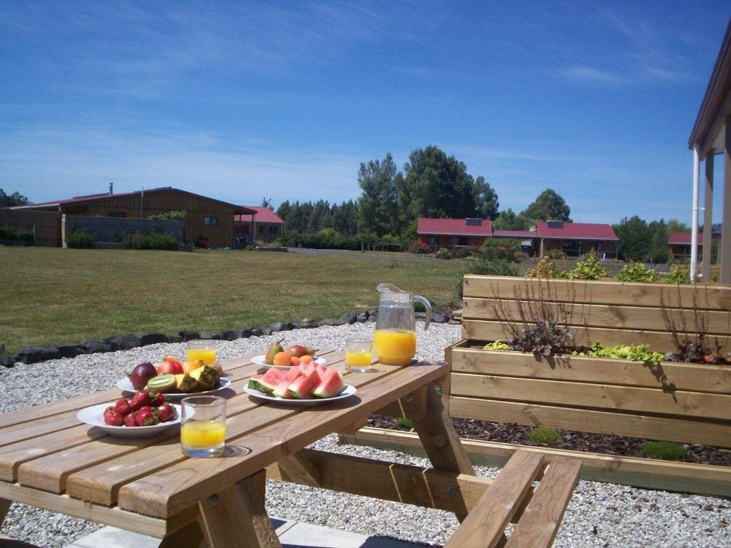 隆伯恩小屋主图