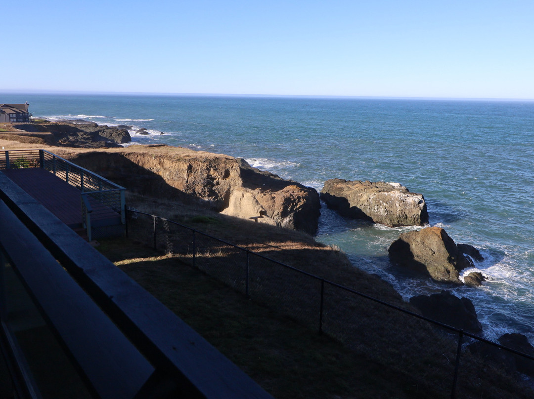 Inn Of The Lost Coast主图