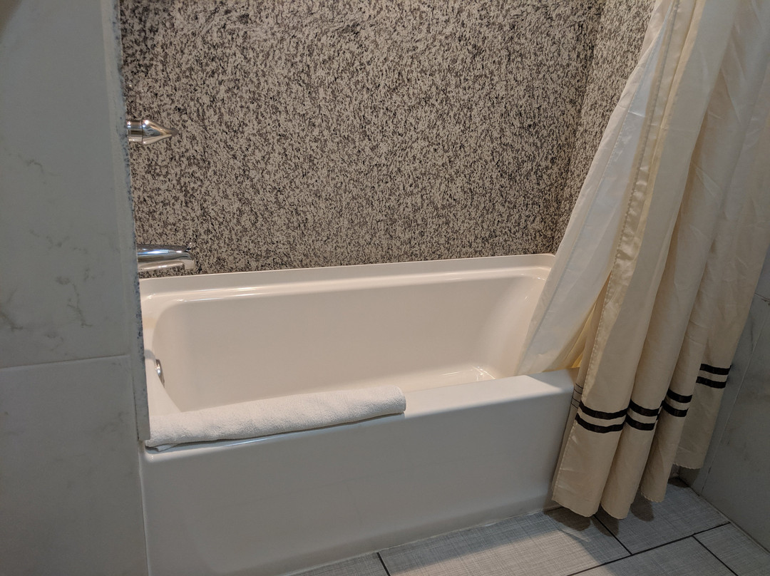 Rodeway Inn & Suites主图