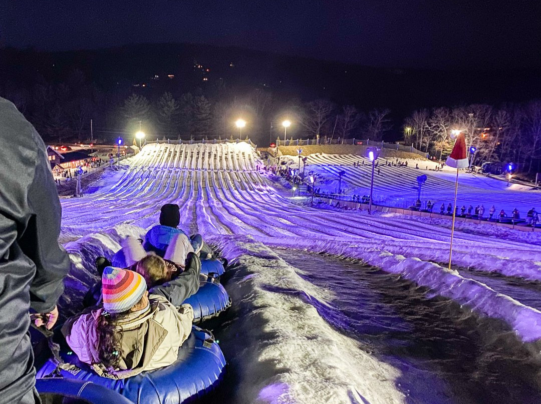 凯莫贝克旅馆及室内水上乐园主图
