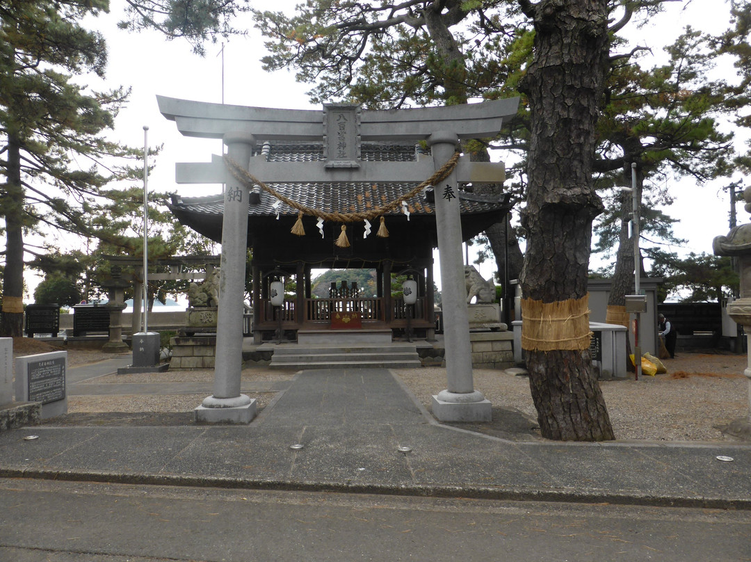 Yaotomi Shrine景点图片