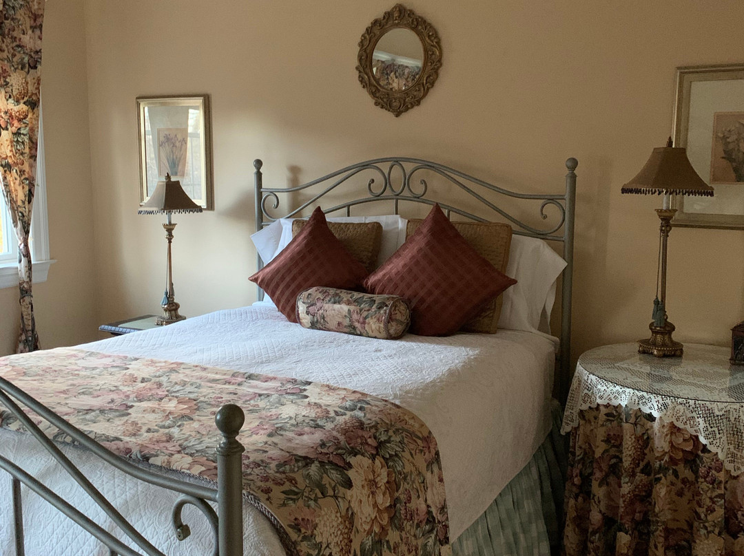 The Harvest Inn主图