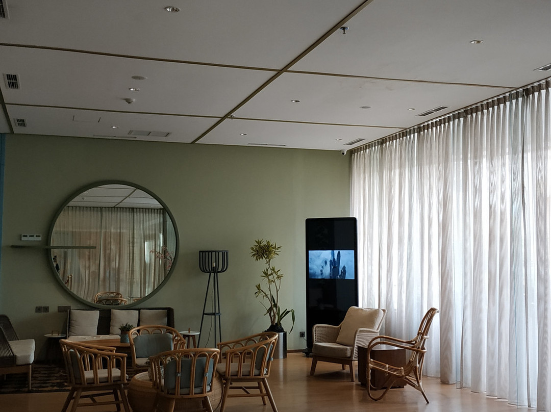 Louis Kienne Hotel Pemuda主图