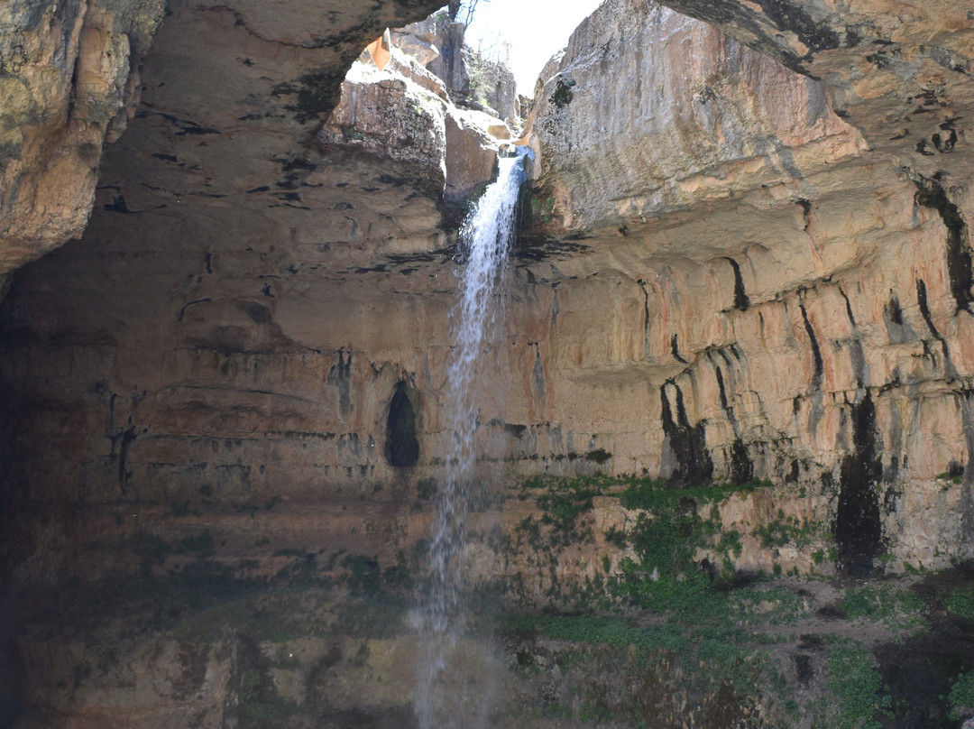 Baatara Gorge Waterfall景点图片