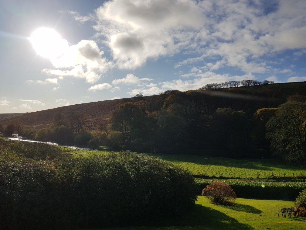 Simonsbath House主图