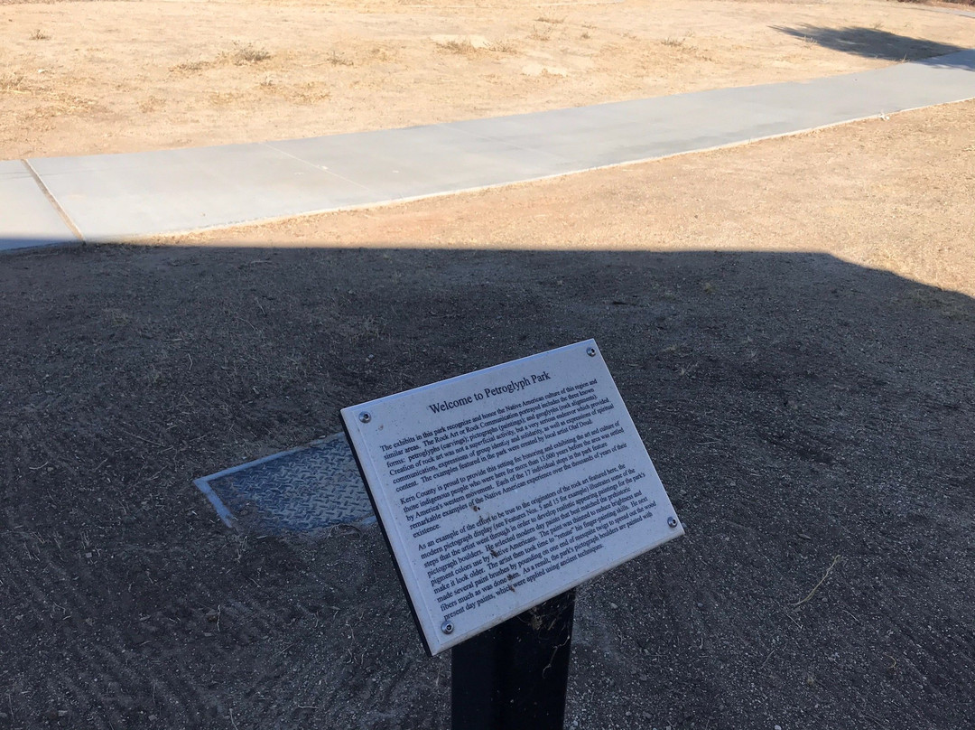 Petroglyph Park-里奇克莱斯特必去景点