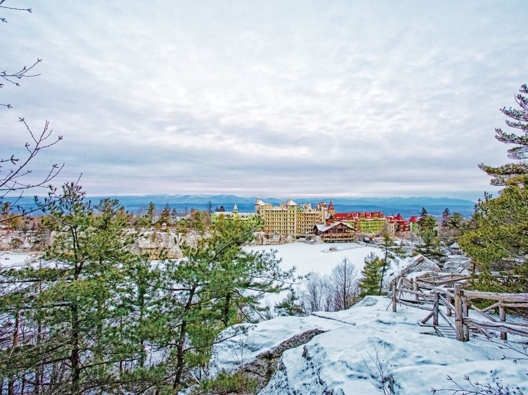 莫康克山豪斯酒店主图